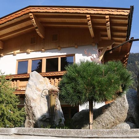 Das Enzian Aschau Im Zillertal Luaran gambar