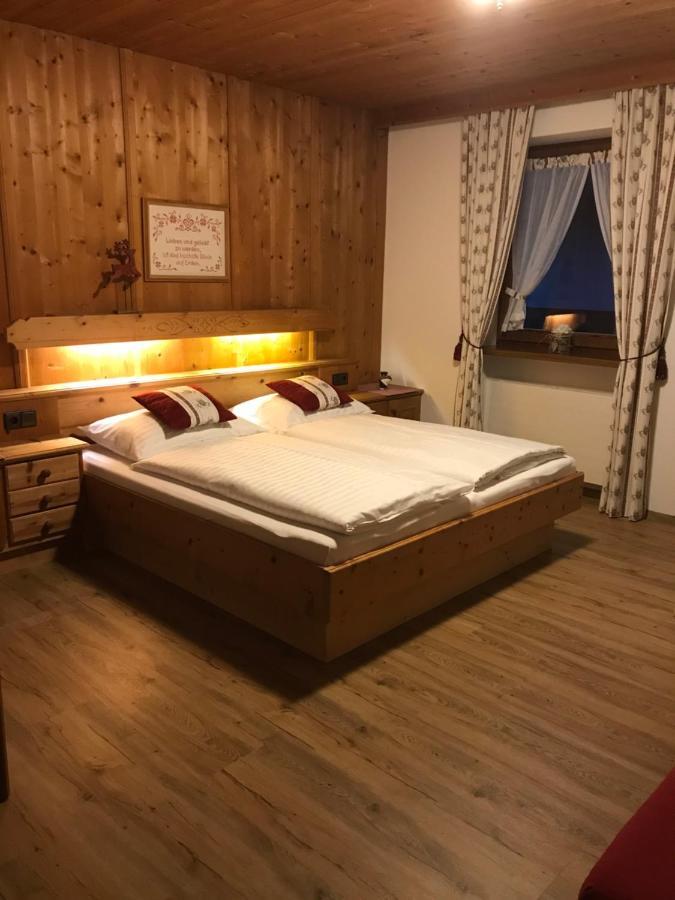 Das Enzian Aschau Im Zillertal Luaran gambar
